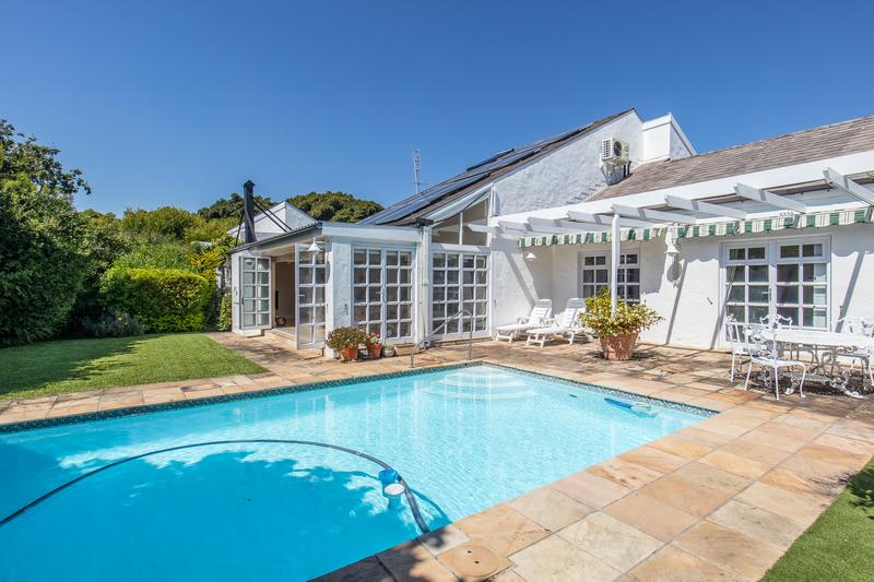 3 Bedroom Property for Sale in Constantia Western Cape